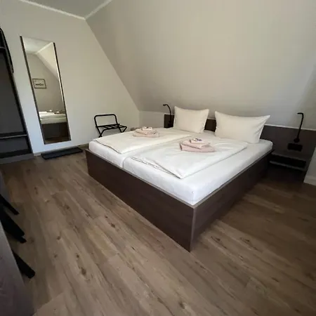 Stockumer Hof 3*