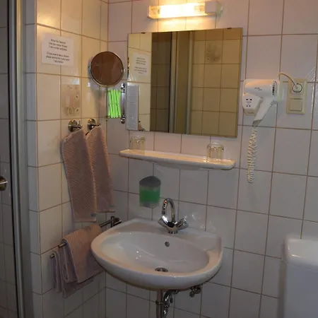 Hotel Stockumer Hof 3*