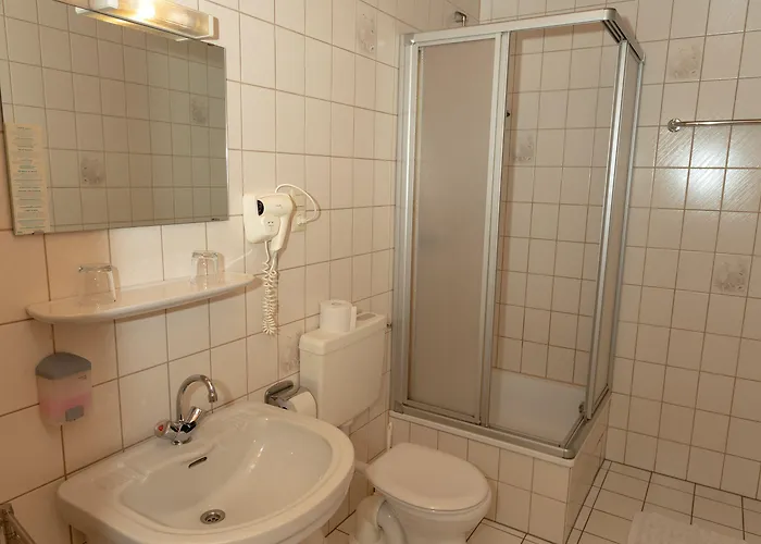 Hotel Stockumer Hof 3*